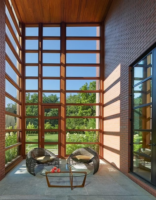 Mark Zuckerberg Buys $23 Million Mansion in Washington.. a Pressure Point Against Trump