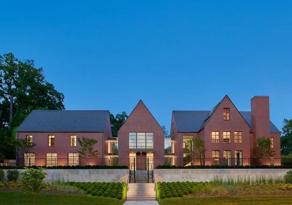 Mark Zuckerberg Buys $23 Million Mansion in Washington.. a Pressure Point Against Trump