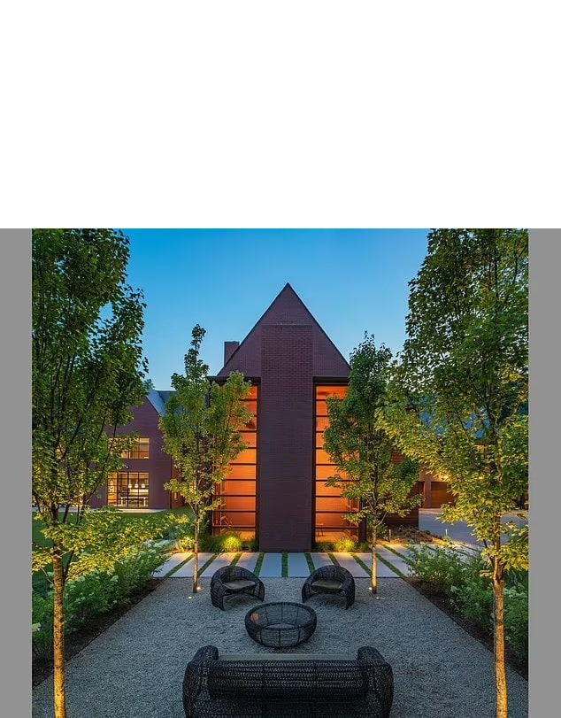 Mark Zuckerberg Buys $23 Million Mansion in Washington.. a Pressure Point Against Trump