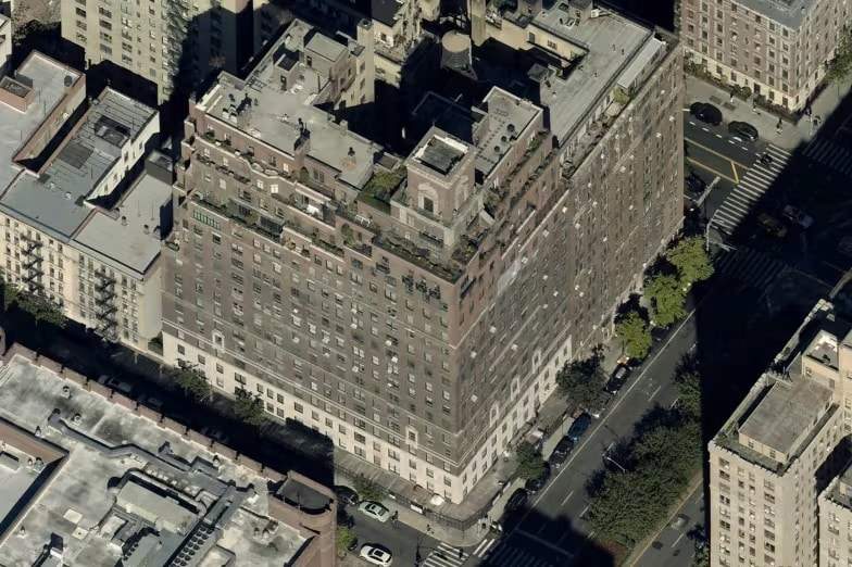 Scarlett Johansson and Colin Jost Buy a Manhattan Penthouse for $13 Million