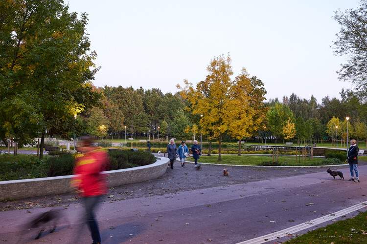 Oak Grove Park / PUPA Life Over Space - Exterior Photography, Garden