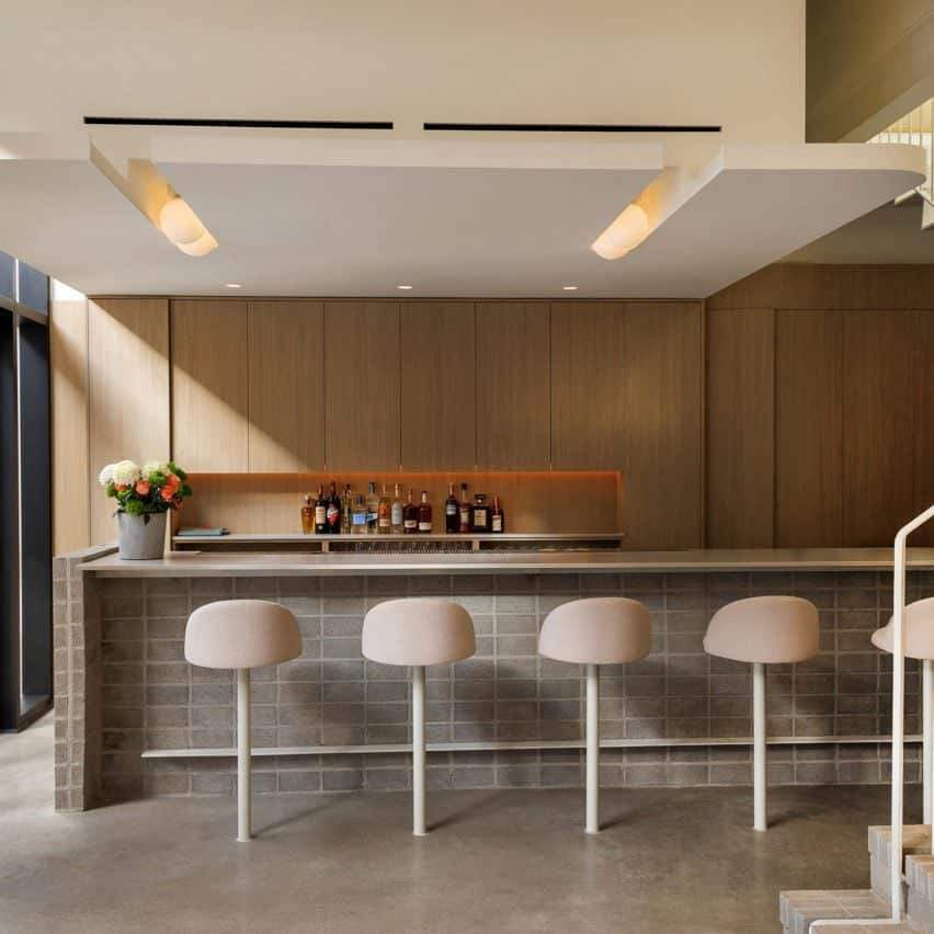 Interior Design of Toronto Restaurants: A Perfect Balance of Authenticity and Modernity in Occhiolino and Osteria Giulia