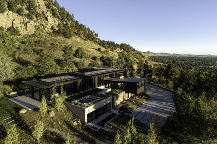 Renovating & Expanding a Mid-Century Masterpiece: The Panorama House by James Hunter