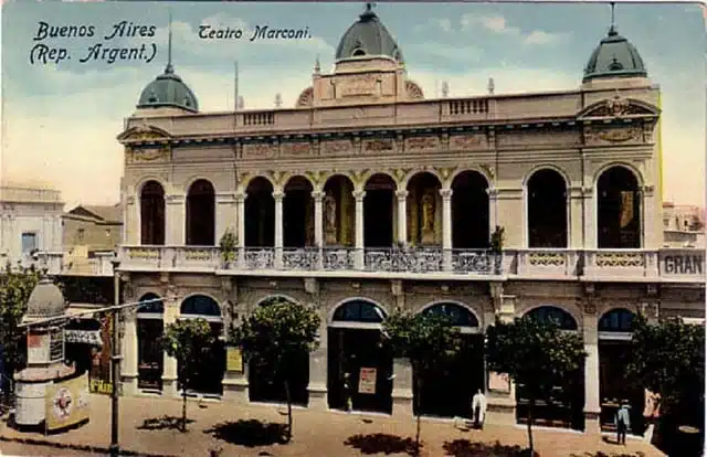 The Marconi Theatre in Buenos Aires, Argentina, showcasing its classical columns and ornate arches.