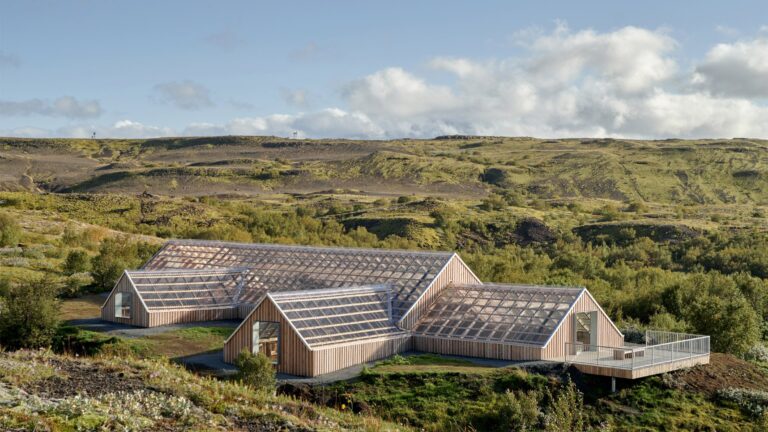 Sp(r)int Studio Renovates Viking Ruins Shelter in Iceland
