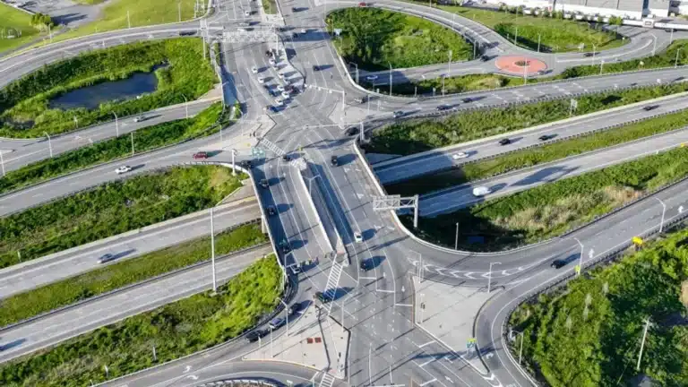 An aerial view of a Diverging Diamond Interchange (DDI) enhancing traffic flow and safety.