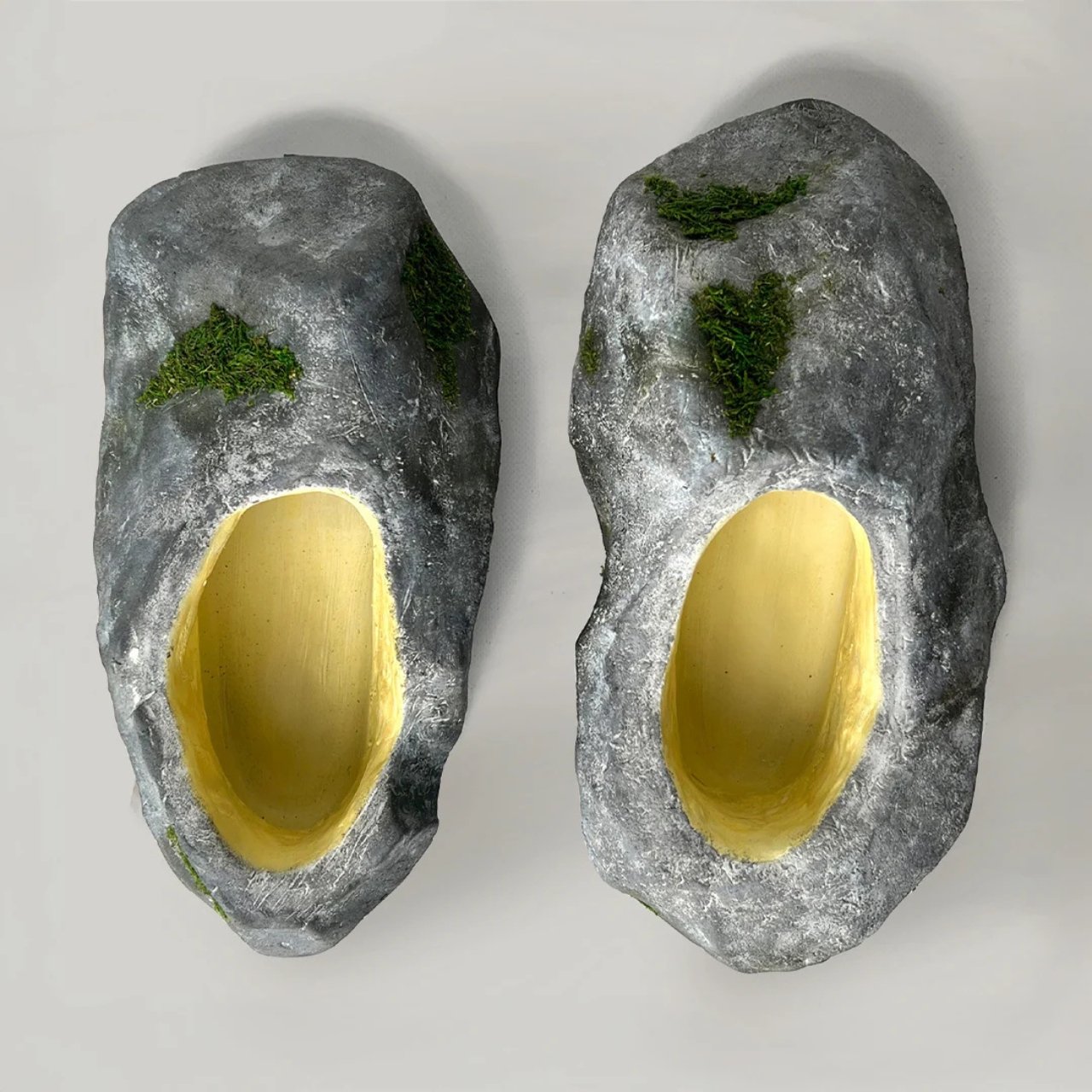 Lightweight Rock shoe easily lifted with one finger