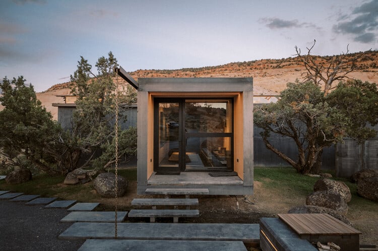 The Periphery House by Locus Studio: A Desert Sanctuary Blending Craftsmanship and Nature