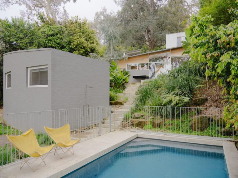 ترميم منزل Coil House: توسيع حساس لمنزل مودرنستي في ملبورن