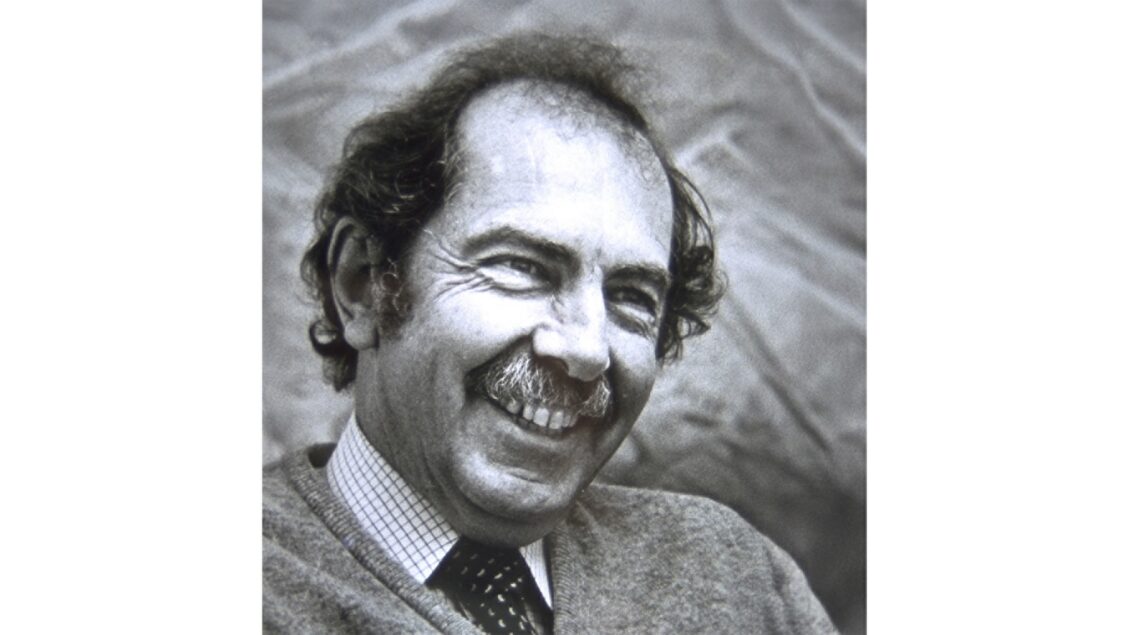 يشيد بيرلويجي سيررينو الراحل تشاك ديفيس ، الشريك المؤسس لـ EHDD