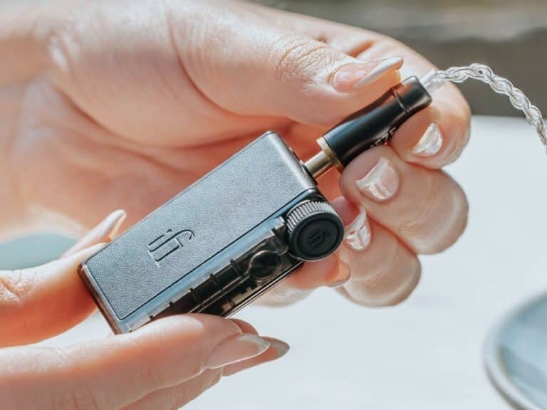 A Comprehensive Guide to Understanding Digital-to-Analog Converters: Portable Performance and High-Resolution Listening Experience