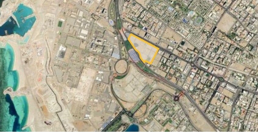 Aerial map showing the location of the Golden Triangle mixed-use project in Al-Andalus district, Jeddah, near King Abdulaziz Road and Tahlia Street.