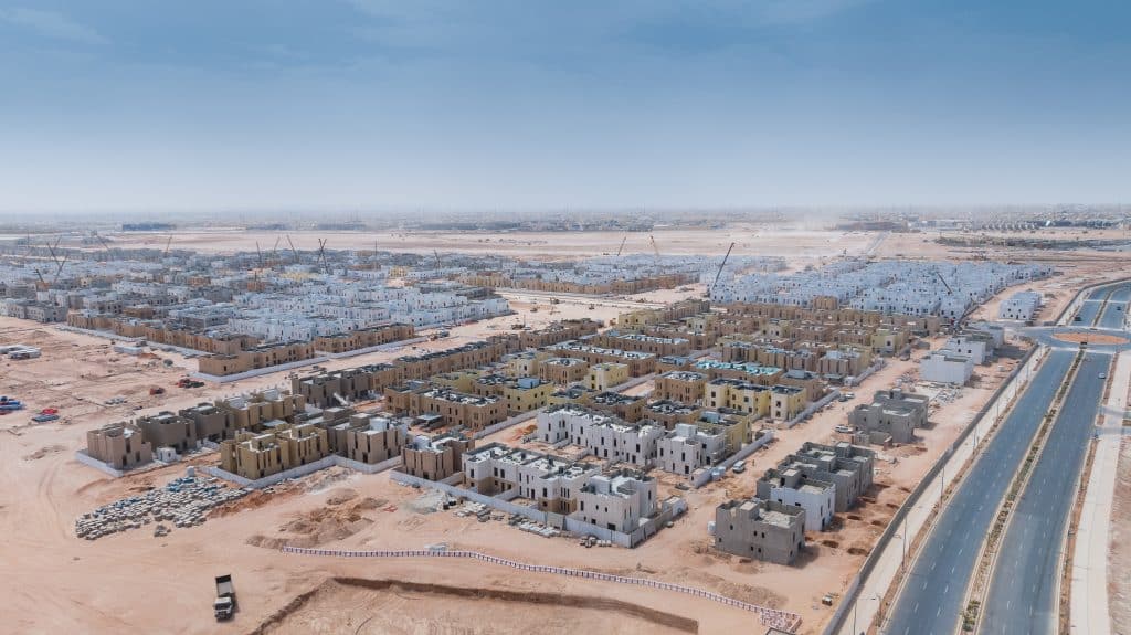 مشهد من مشروع سدره في شمال الرياض مع إطلالة على البيئة العمرانية المتكاملة
