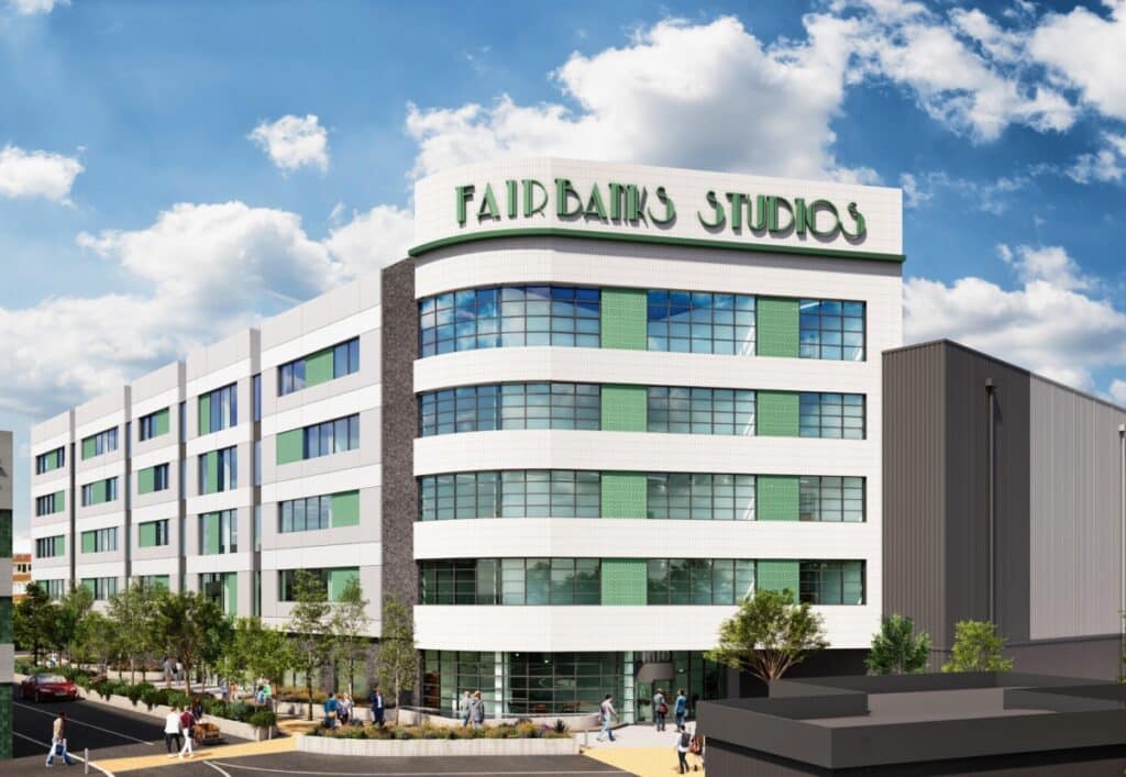 تصور للمساحات الداخلية الواسعة داخل الاستوديوهات الجديدة