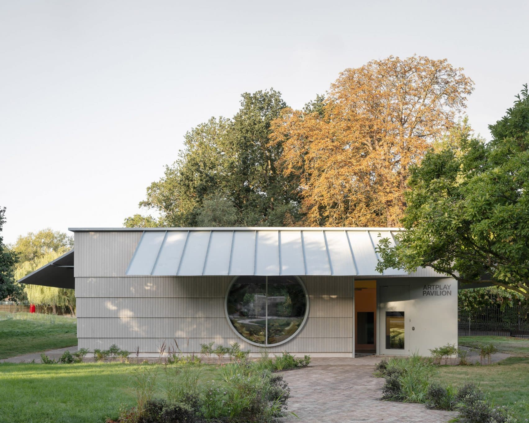 ArtPlay Pavilion at Dulwich Picture Gallery: Carmody Groarke’s Playful Timber Addition