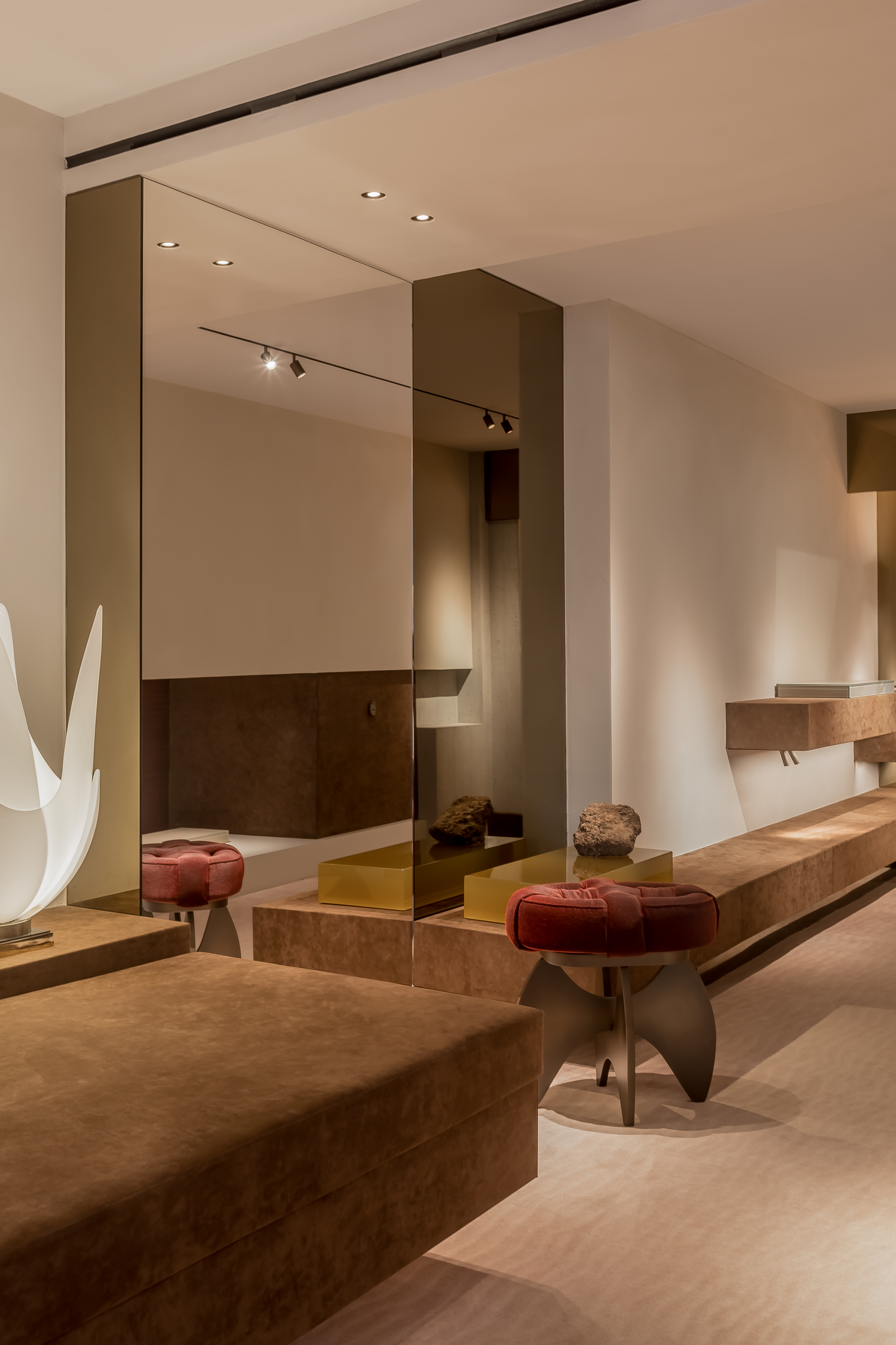 glenn sestig designed morobe store in saint-tropez