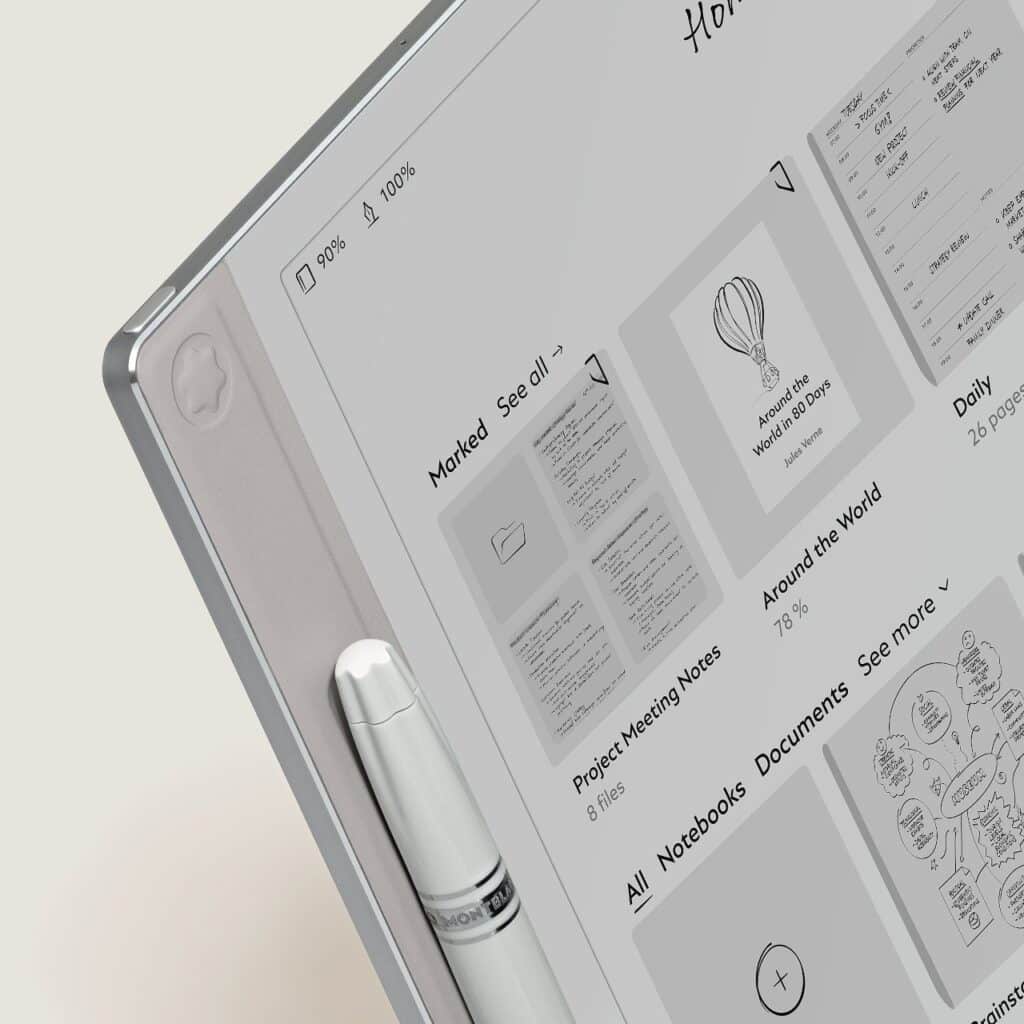High-resolution E Ink display resembling paper for a comfortable writing experience