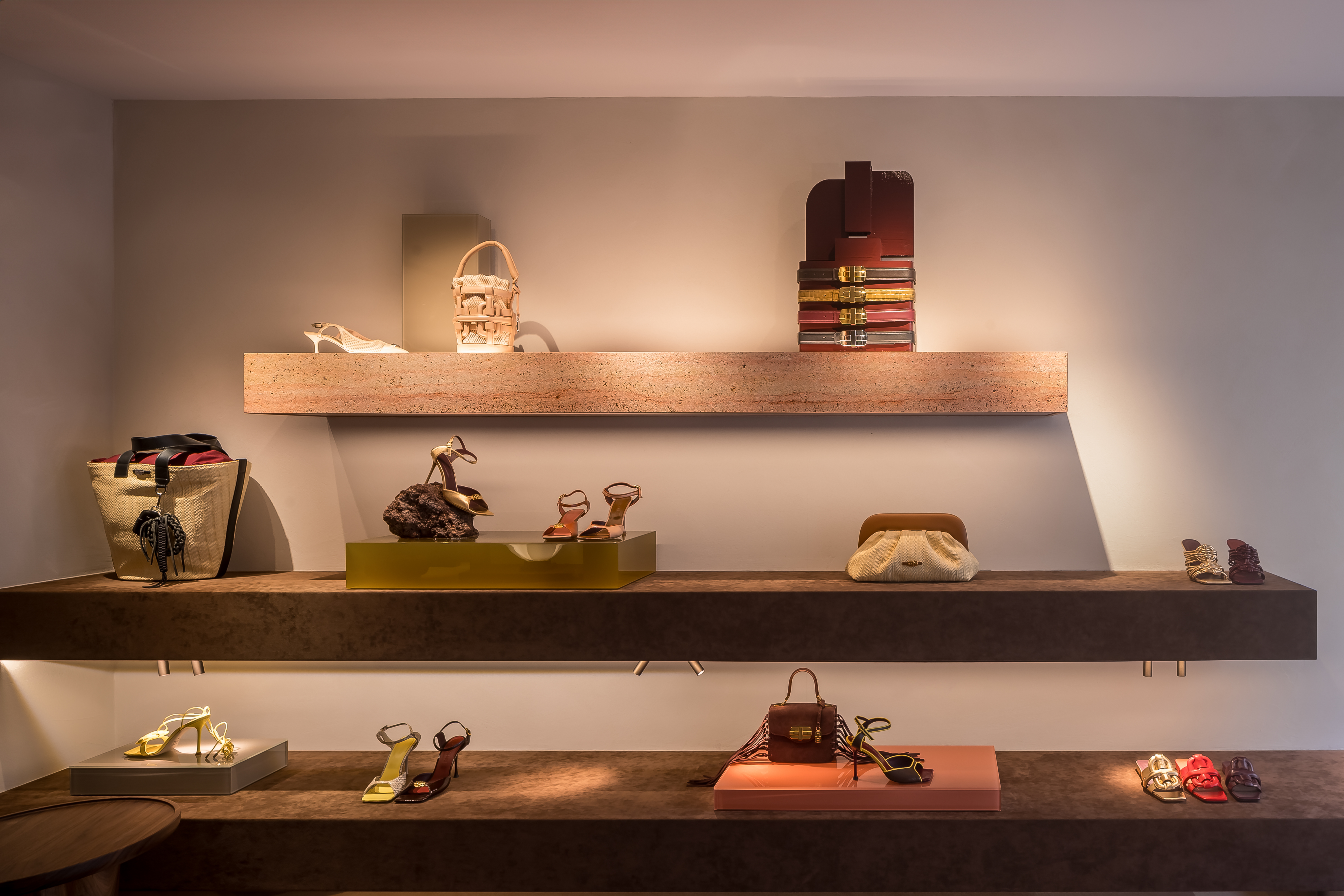 glenn sestig designed morobe store in saint-tropez