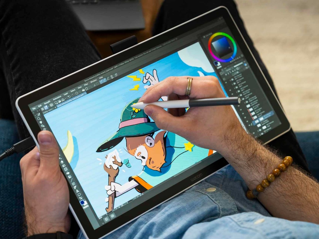 Wacom One 14 display with 1920x1080 resolution and slim bezels.