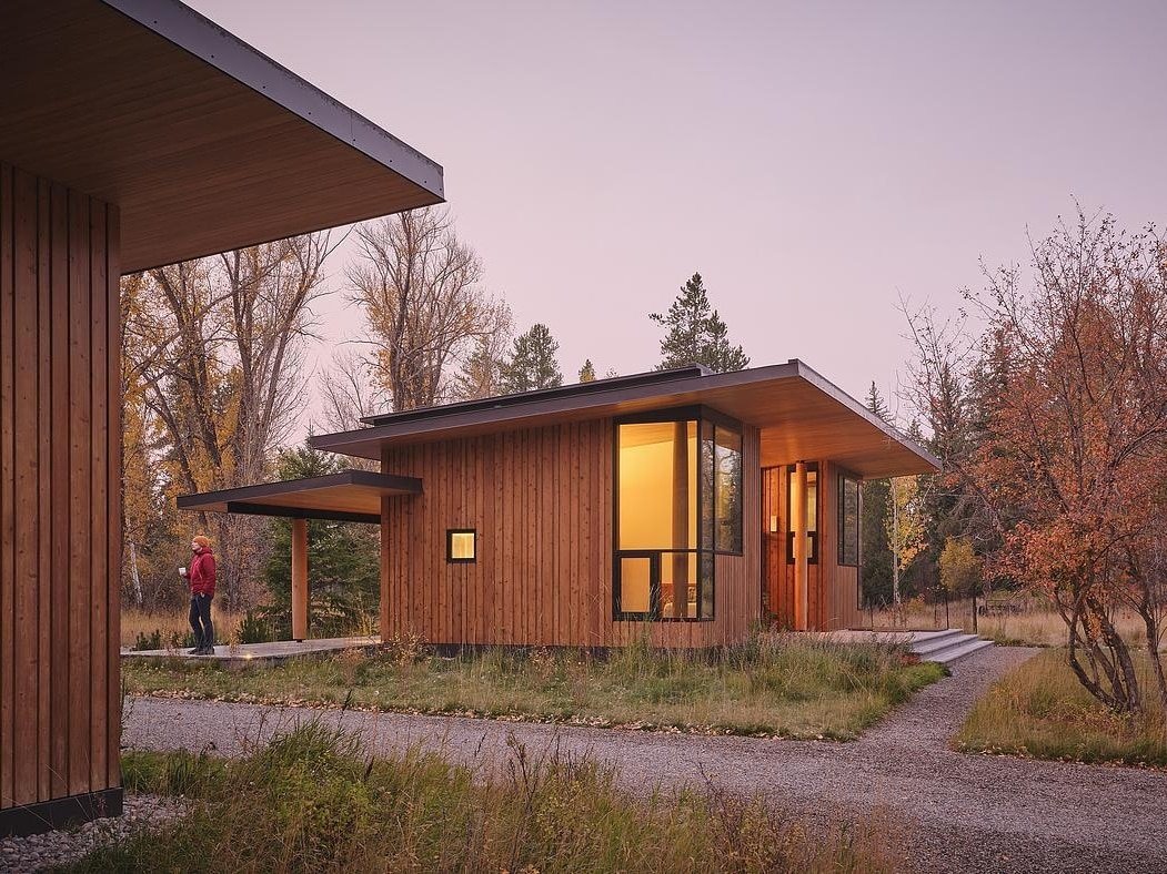 A Guesthouse in Wyoming: Where History and Nature Become One with Modernity