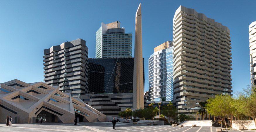 Modern hotel in the Financial District, surrounded by towers and a public plaza.