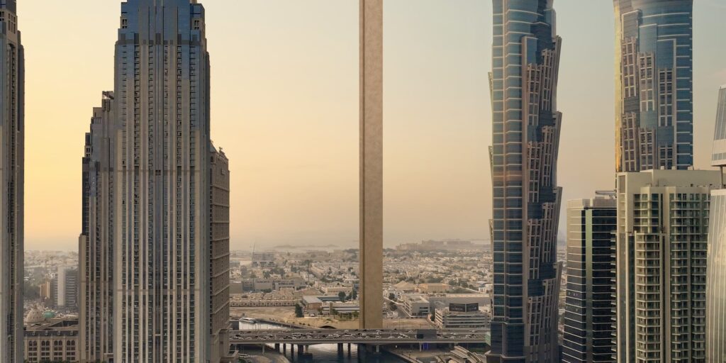 برج سكني نحيف في دبي يُعتبر من أضيق الأبراج في العالم.