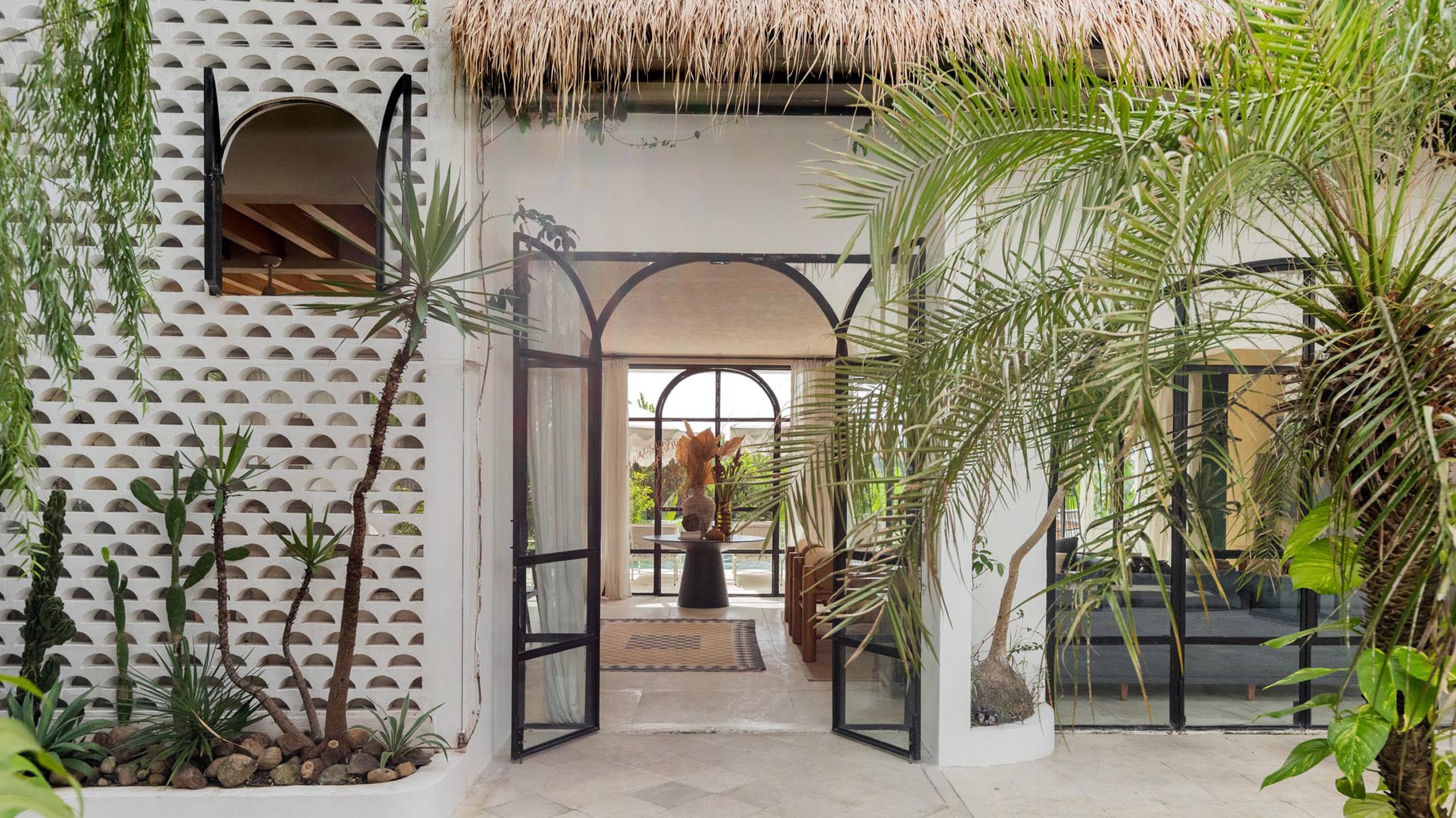 BI Design House: Bali Guesthouse Merging Modernity with Tropical Nature