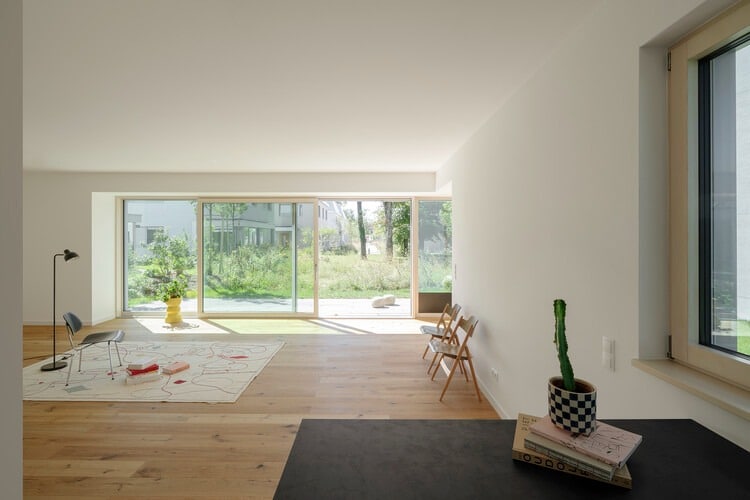 Overall view of Neubiberg residential quarter showing terraced buildings and green spaces