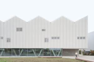 Sports Center for Überlingen School Campus by Wulf Architekten