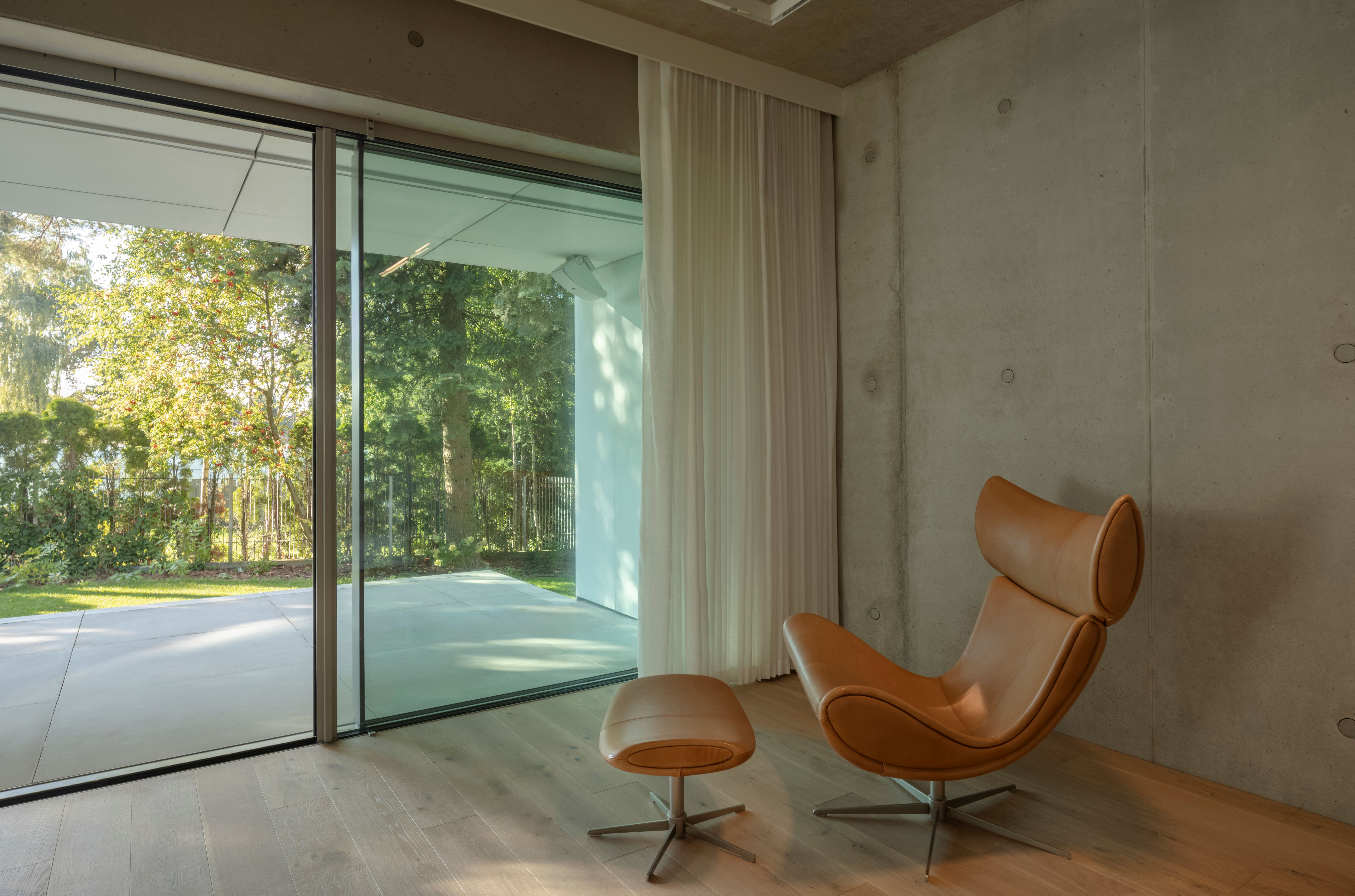 Modernist villa house in white