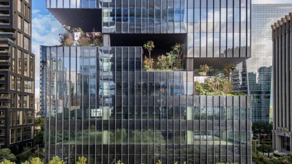 Salma Tower façade in São Paulo with spiral green terraces around the central core