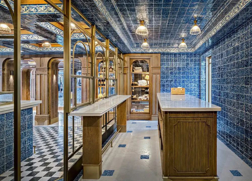 Wooden counters, blue tiled ceiling   floor luxury meets function at Past&eacute;is de Bel&eacute;m&rsquo;s expansion.