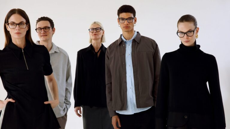 IXI auto-focus glasses as an innovation in adaptive eyewear