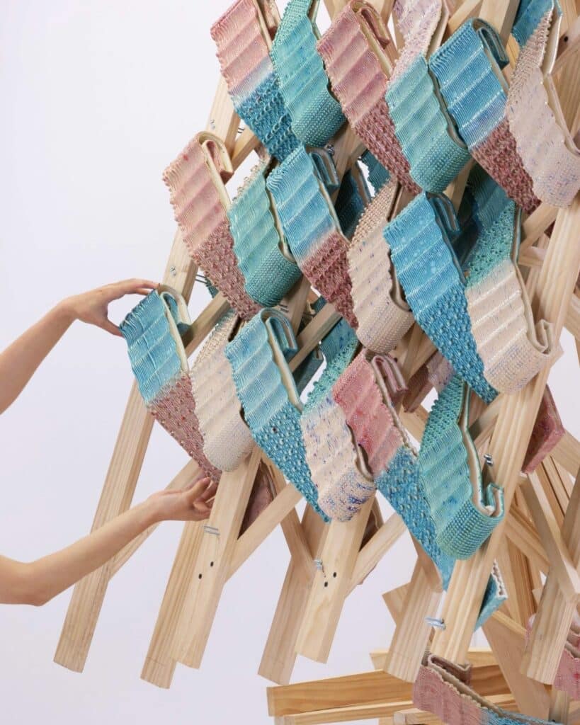 3D-printed CeraShingle ceramic panels on the building fa&ccedil;ade