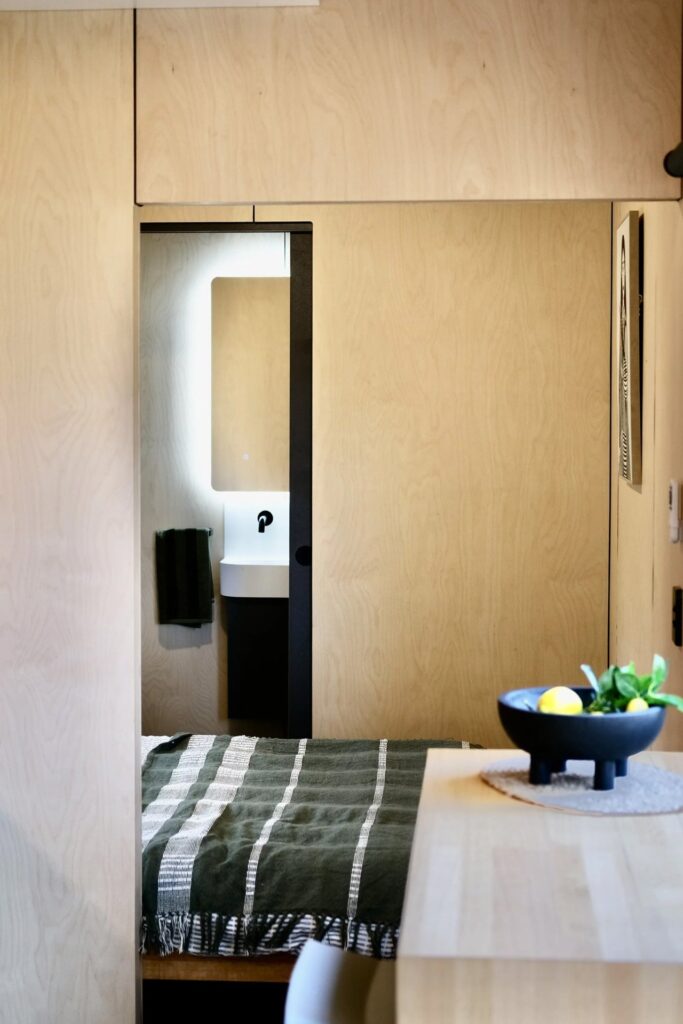 Eire single-story house with panoramic windows for natural light