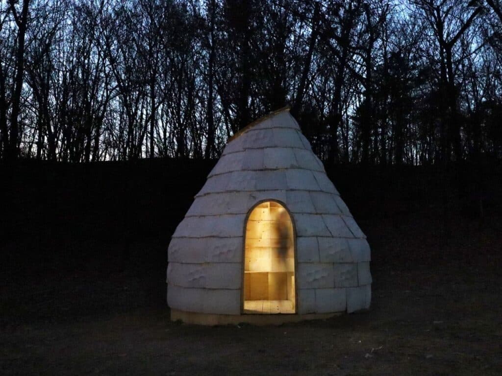 Mycelial Hut exterior view in Seoul National University campus