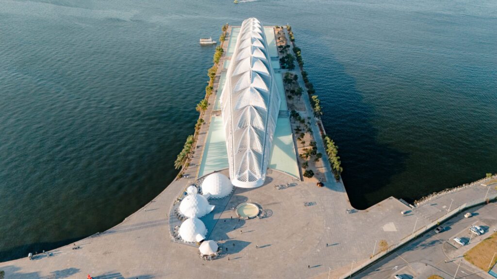 An immersive climate-future installation by Visions2030 at the Museum of Tomorrow