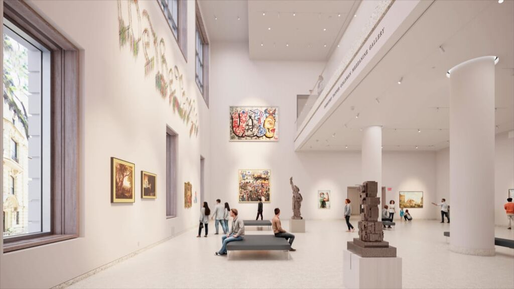 صالة عرض فنية واسعة في جناح تانغ، تتميز بسقف عالٍ وأعمدة بيضاء ونوافذ طبيعية، وتعرض أعمالًا فنية متنوعة ضمن التصاميم المعمارية الحديثة للمتحف.