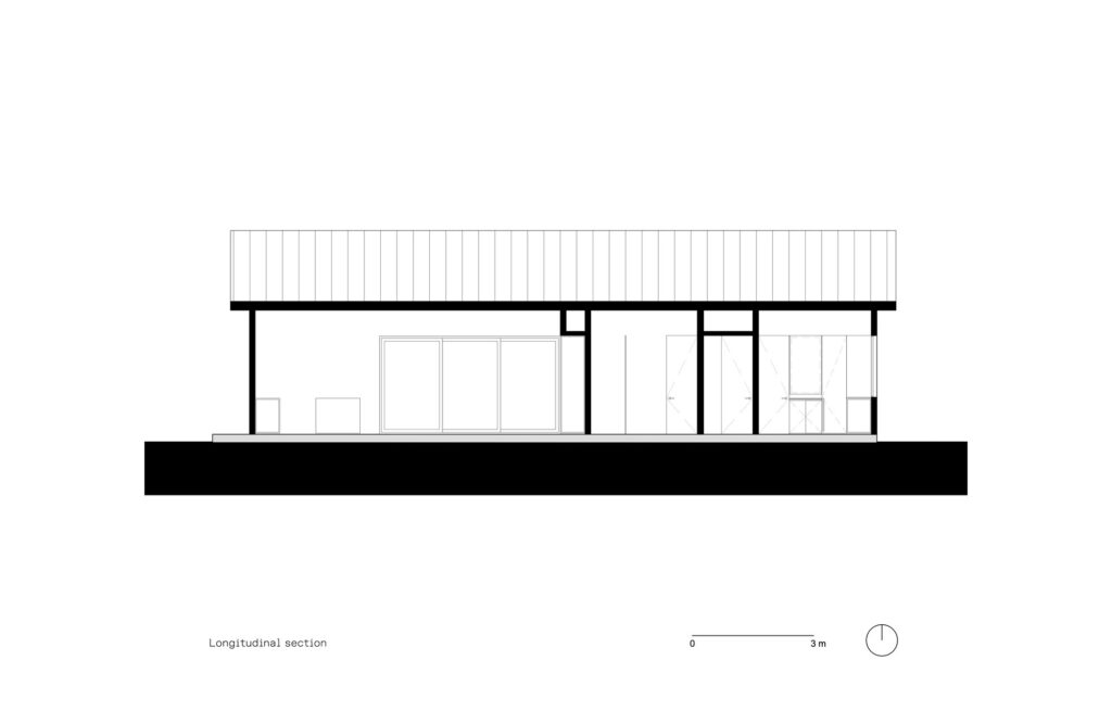 Technical longitudinal section drawing of Casa Roca showing the internal heights and the relationship between the roof structure and the floor level.