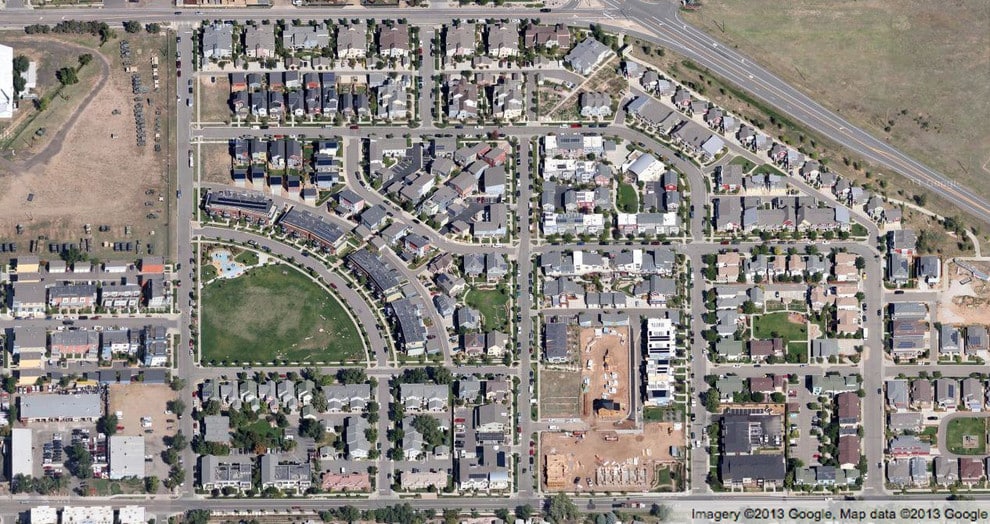 Large-scale suburban repetition with uniform housing plots
