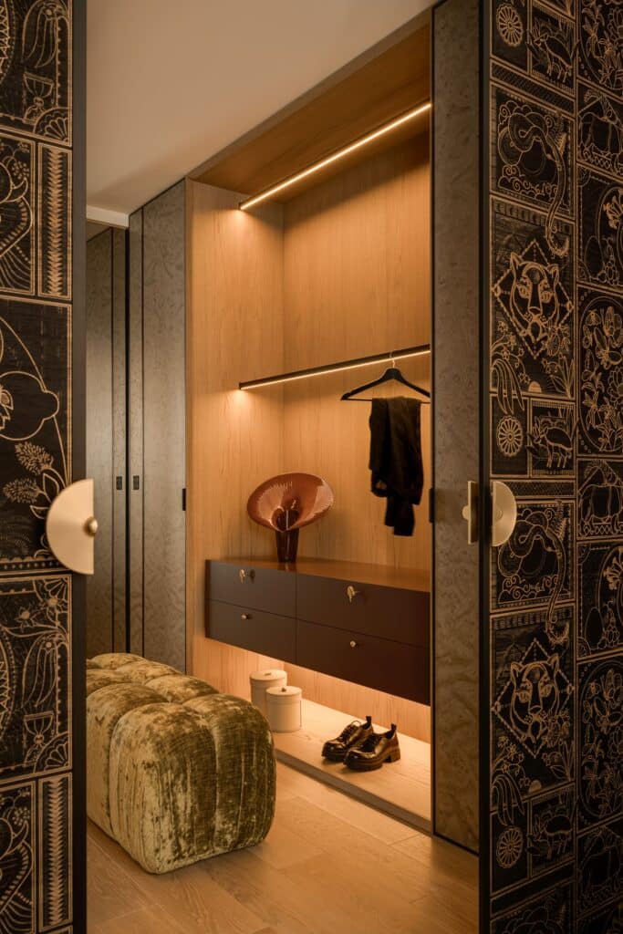 Artistic Powiśle bedroom interior by modeko.studio showcasing contemporary residential design and curated artwork.