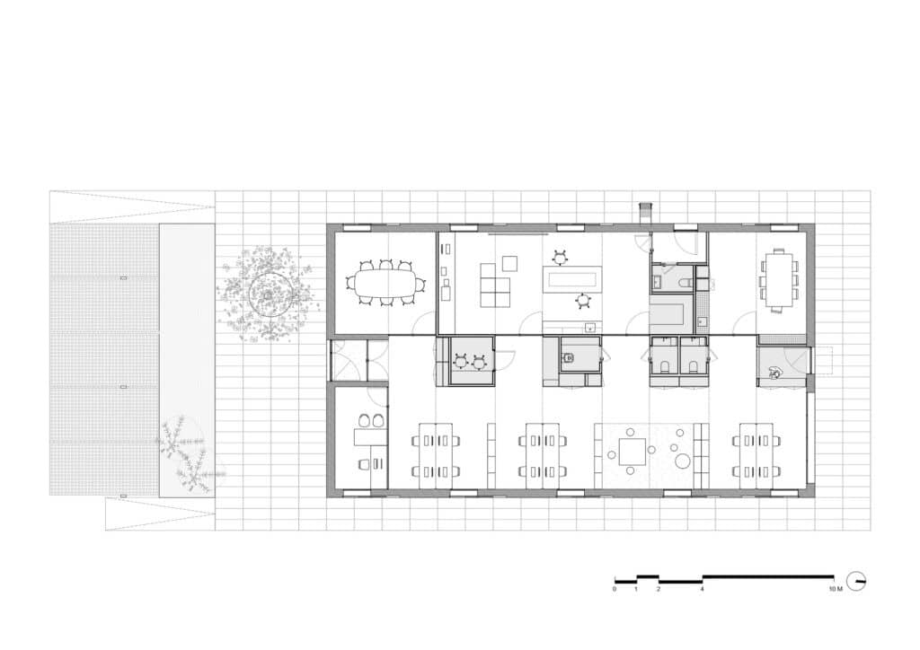 Architectural floor plan of the Agrosemillas offices showing the distribution of meeting rooms, workstations, and service areas.