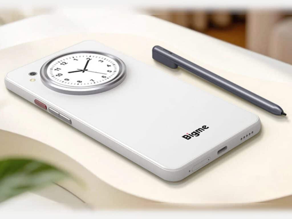 Perspective view of the back of the Bigme HiBreak Dual lying on a surface, highlighting the circular screen and the stylus.