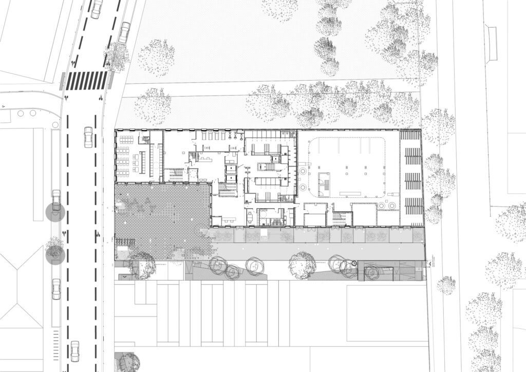 Architectural ground floor plan and site context drawing of Donnan Health Center in Bordeaux.