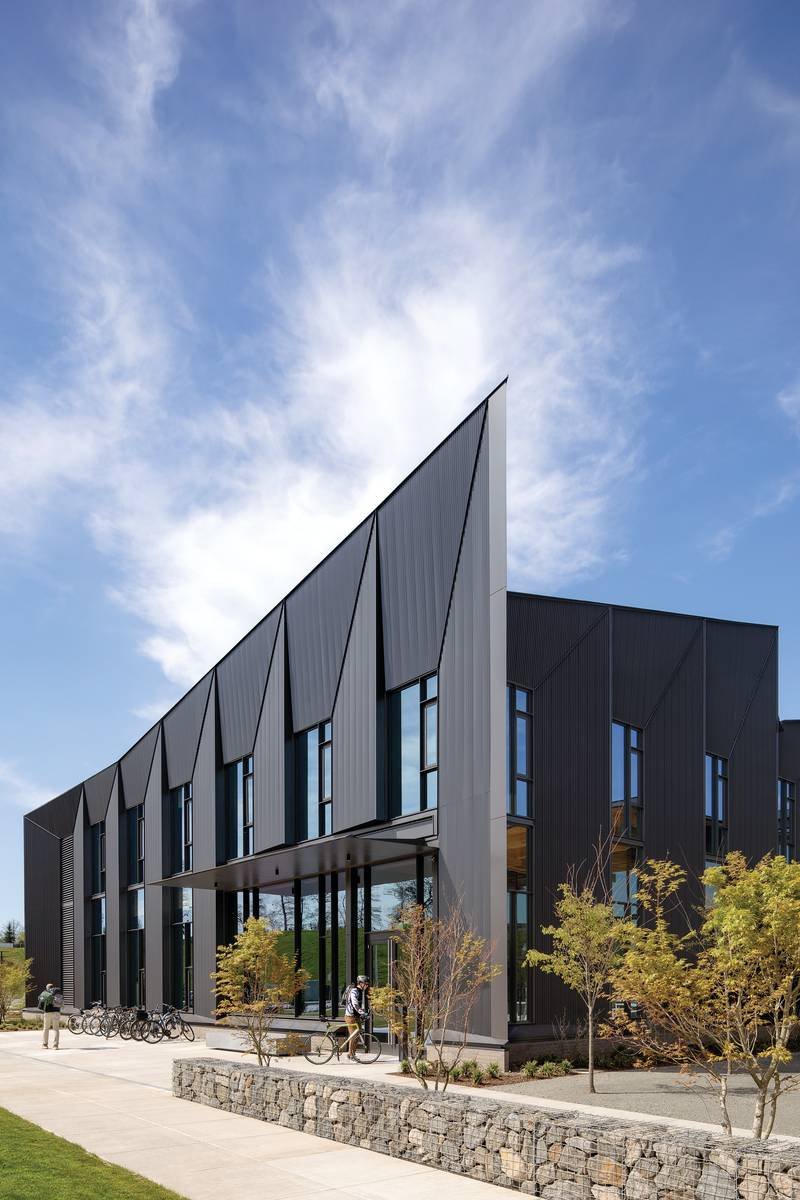 Angular metal-clad elevations and folded roofline of HP’s Vancouver research building