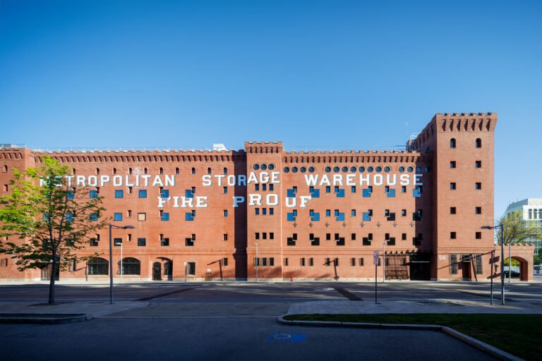 MIT Metropolitan Warehouse transformed into a new architecture and planning hub