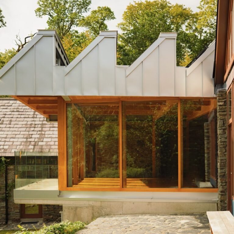 Linden House by Schemata Architects