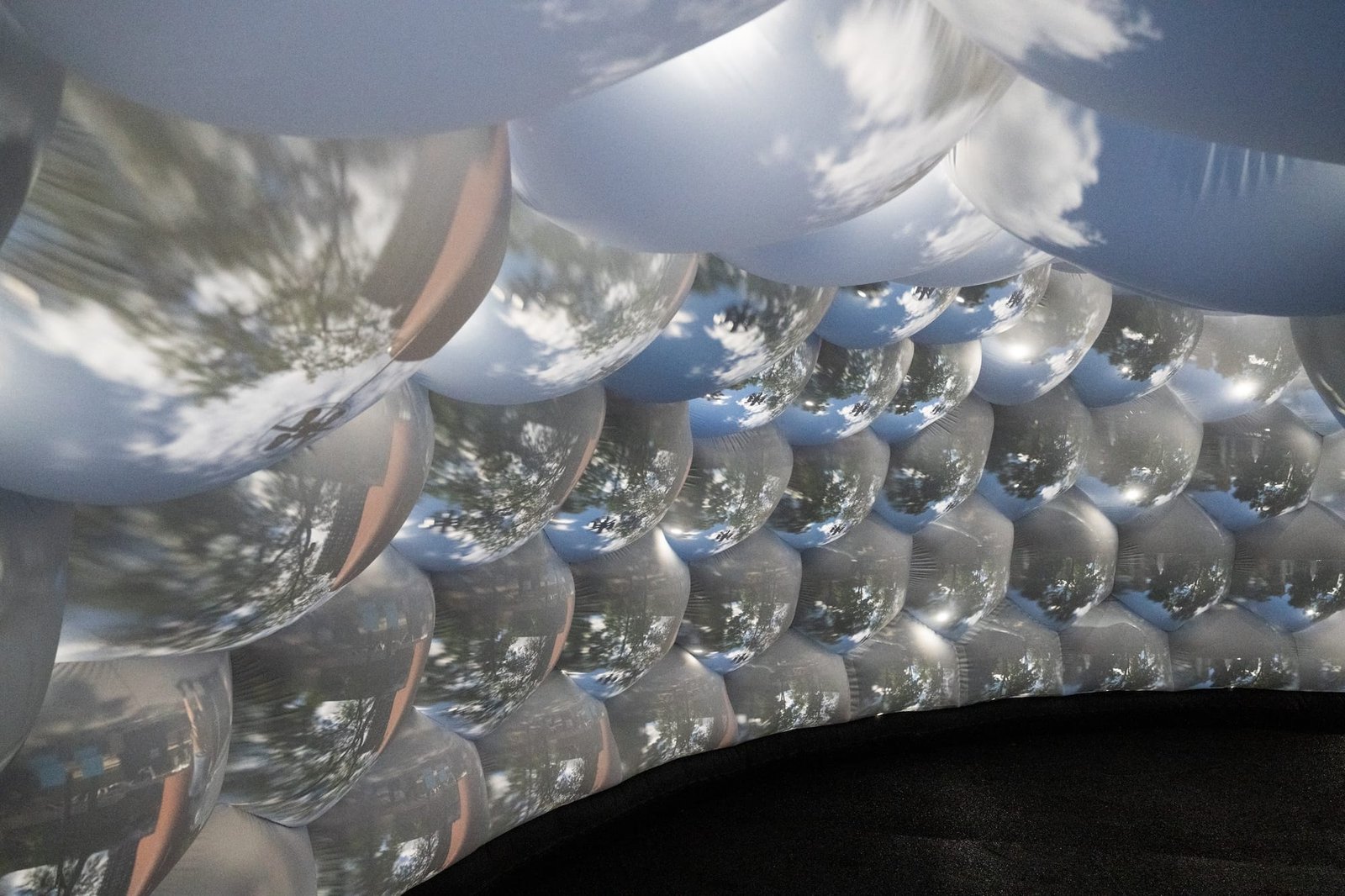 Multiple interior surfaces receive different views of the surroundings.